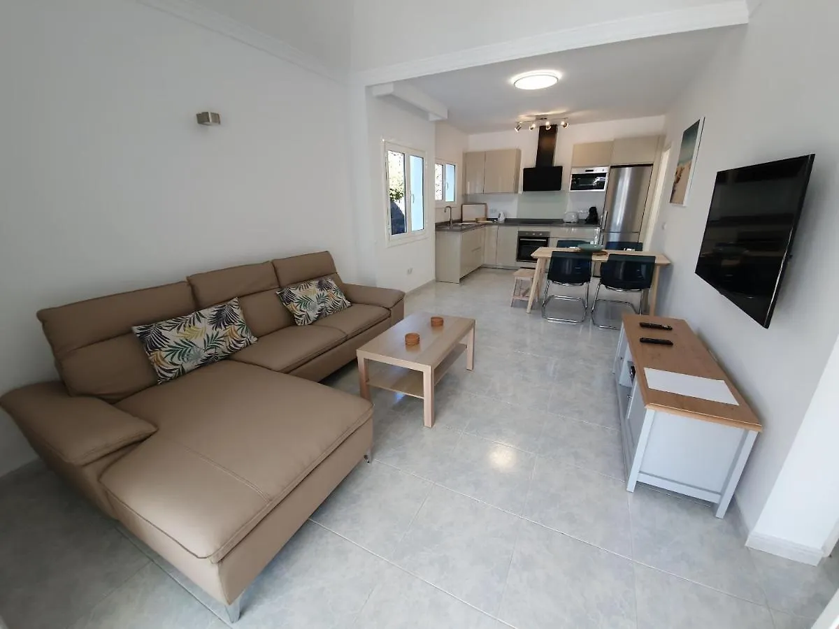 2 Bedroom Villas Cassandra And Katrina With Private Heated Pools. Puerto del Carmen  0*, Puerto del Carmen (Lanzarote)